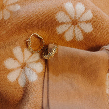 Load image into Gallery viewer, Daisy Hoop Earring

