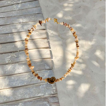 Load image into Gallery viewer, Carmel Shell Necklace
