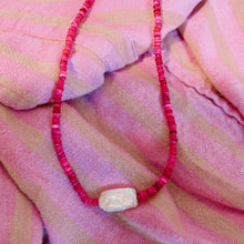 Load image into Gallery viewer, Punch Pink Pearl Choker
